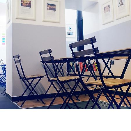 M&J Place Hostel Рим Екстер'єр фото
