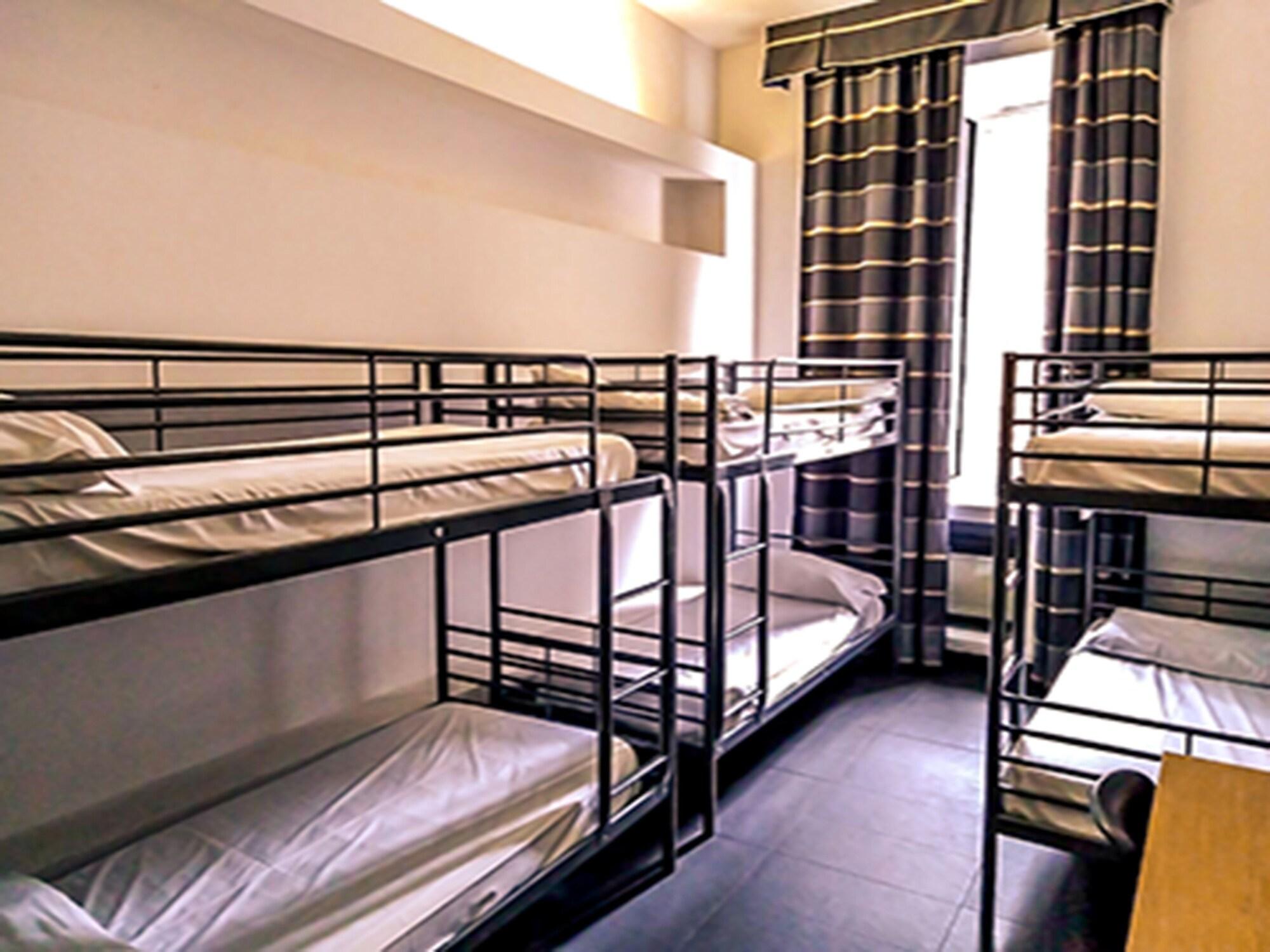 M&J Place Hostel Рим Екстер'єр фото