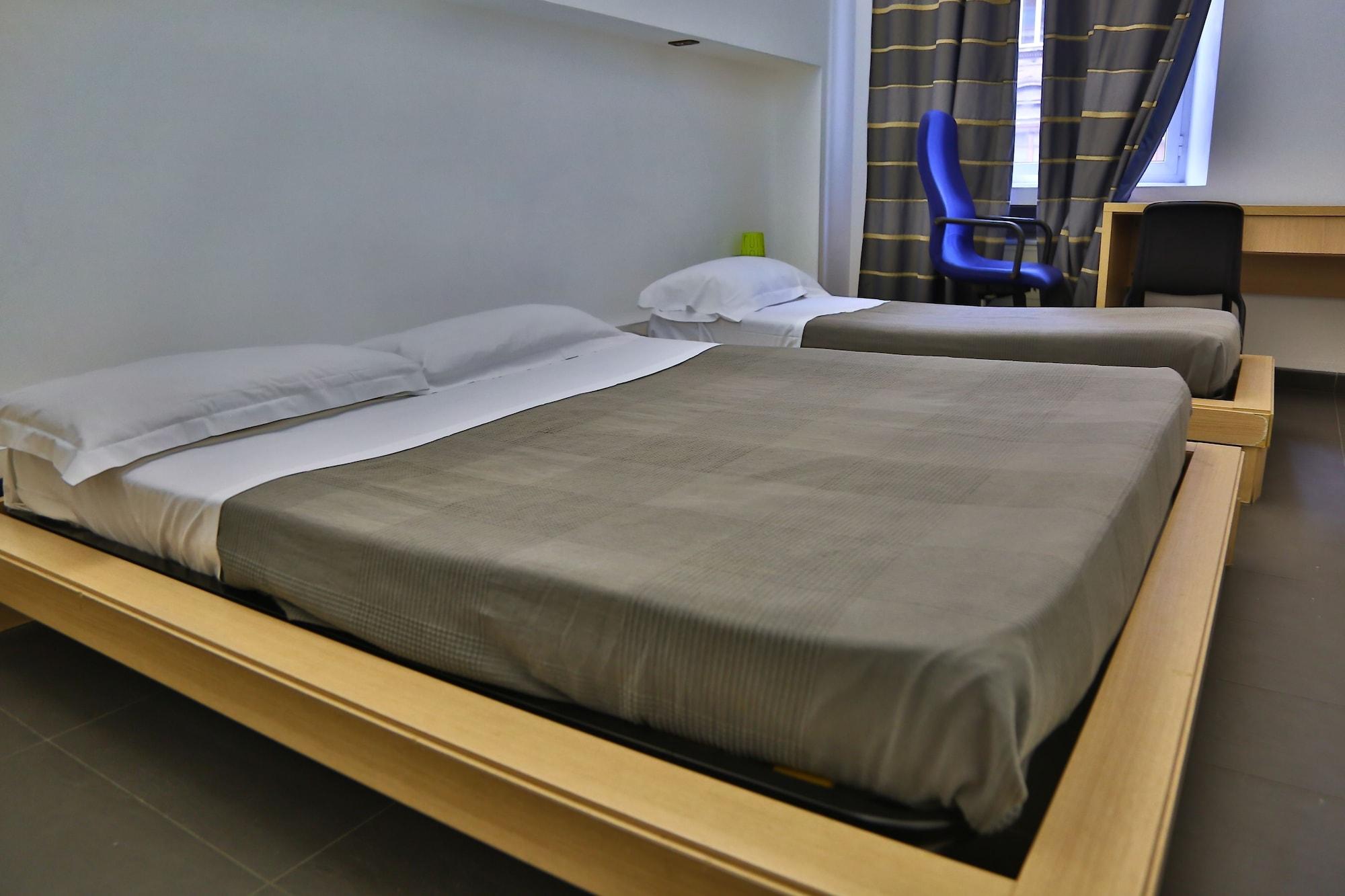 M&J Place Hostel Рим Екстер'єр фото