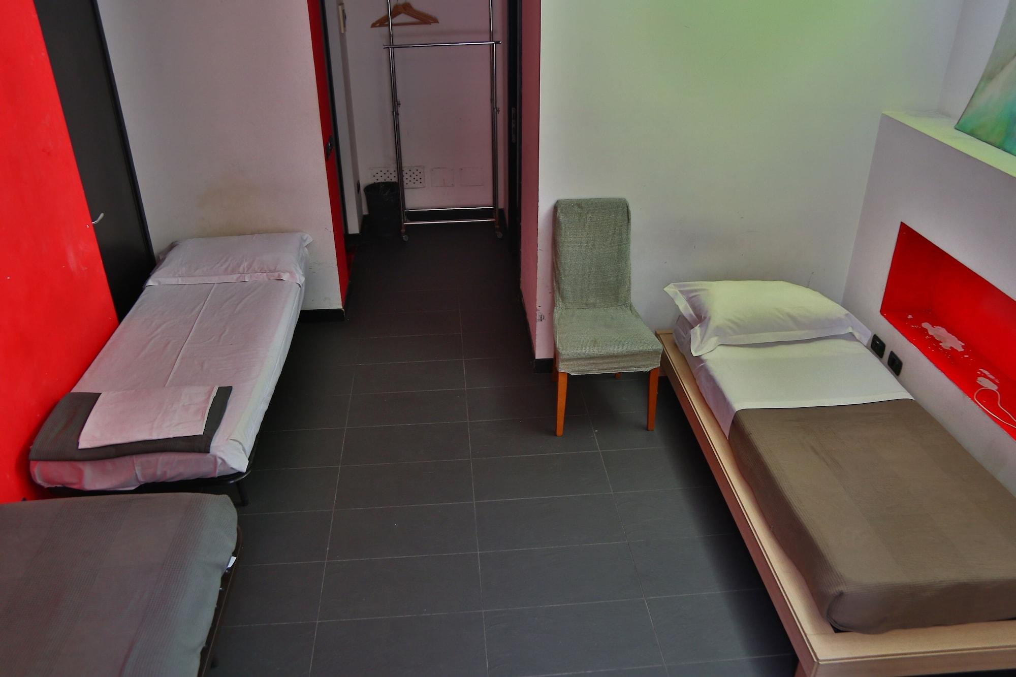 M&J Place Hostel Рим Екстер'єр фото